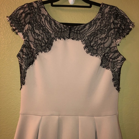 HP - Betsey Johnson Dress - Picture 3 of 7